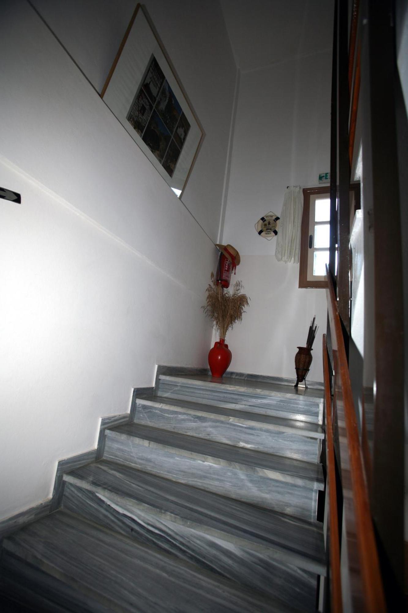 Apartament Idroussa Batsíon Zewnętrze zdjęcie