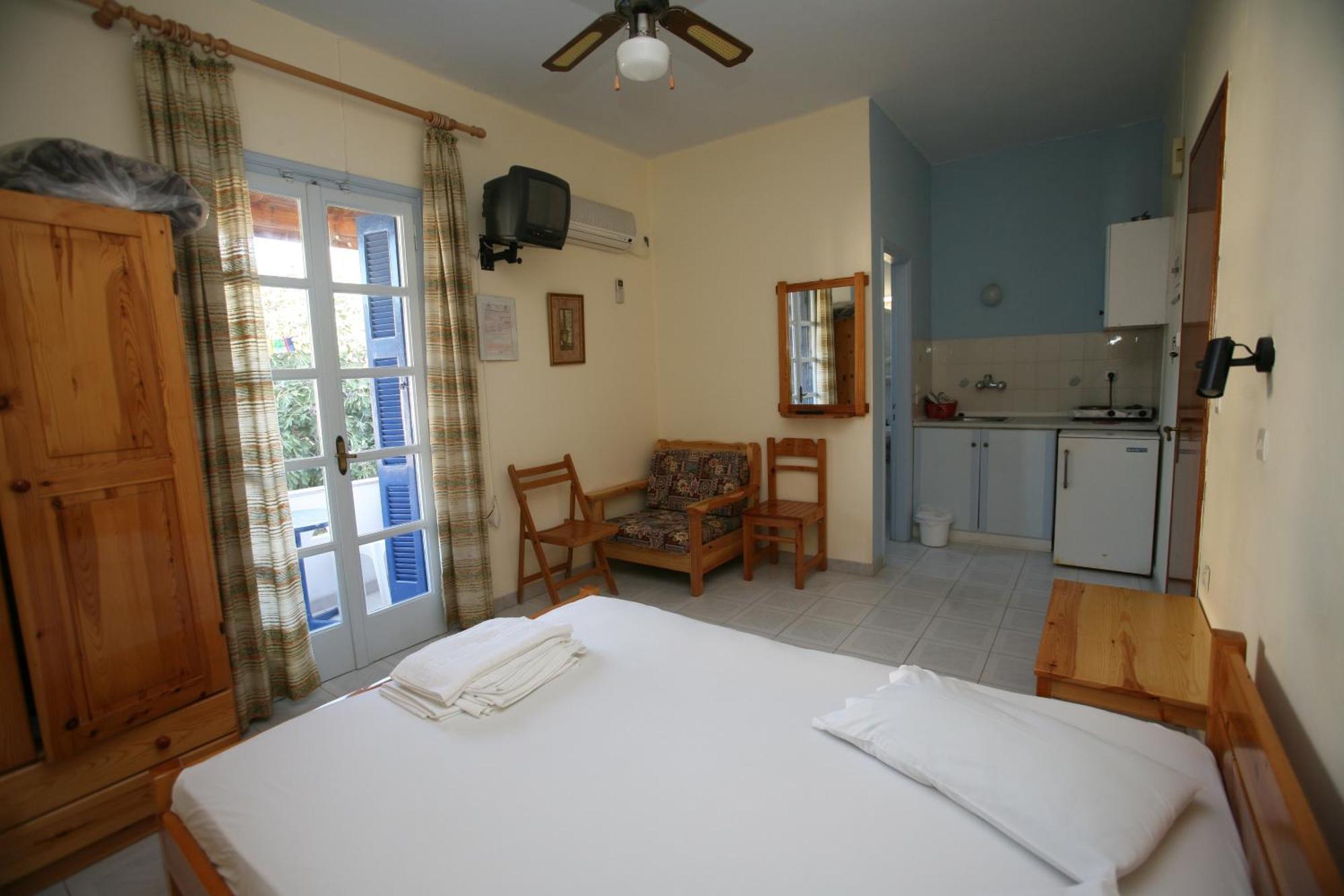 Apartament Idroussa Batsíon Pokój zdjęcie